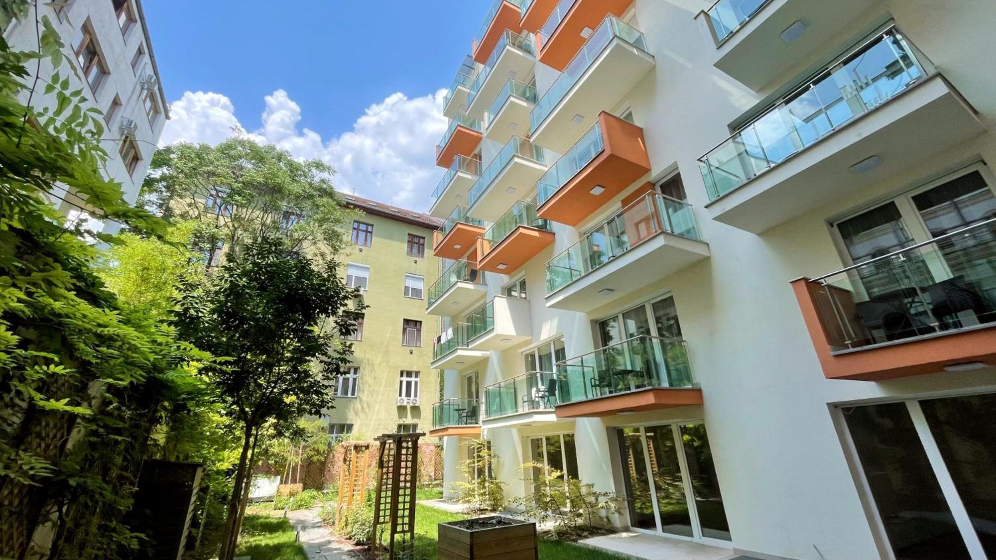 Little Americas North West Apartments Boedapest Buitenkant foto